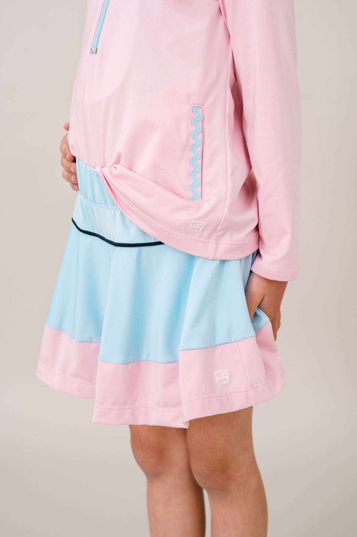 Pink mice athletic set